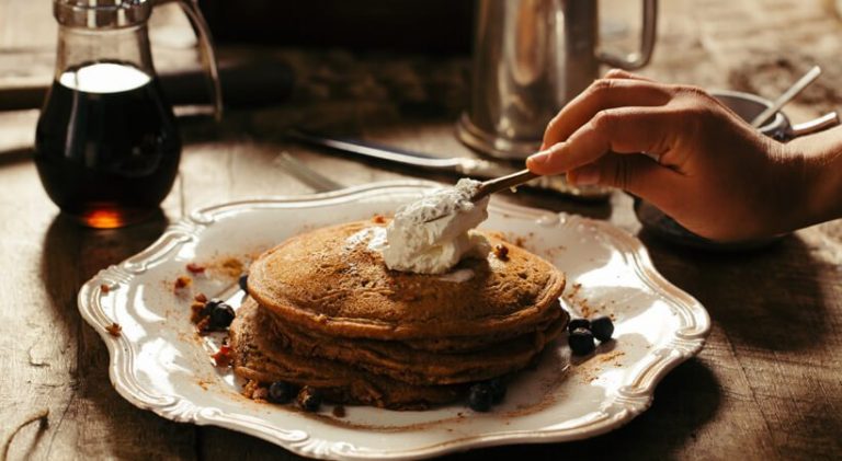 spicy peanut soba noodle salad